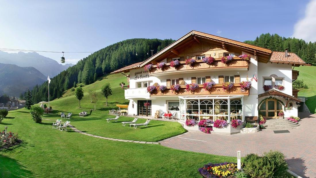 Garni La Bercia Hotel Selva di Val Gardena Exterior photo